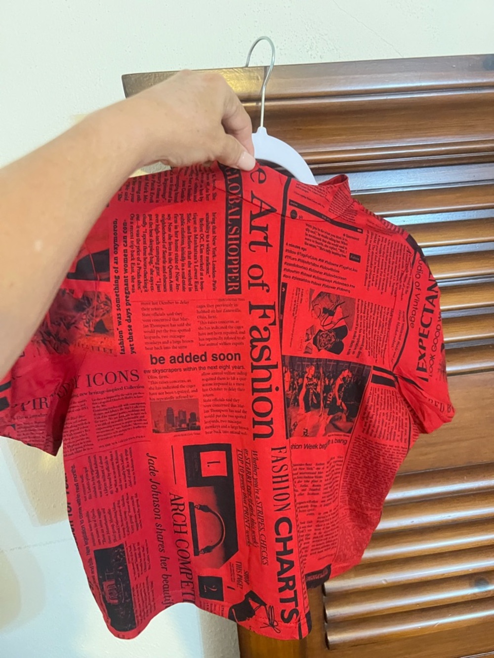 Red Graphic woman Shirt - Large